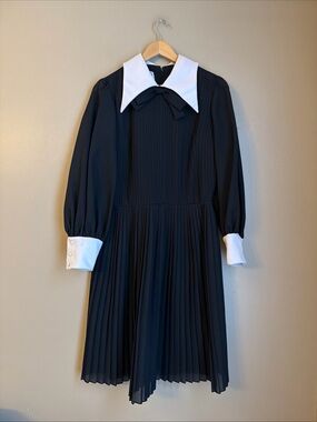 Herman Marcus Dallas Vtg Dress Size 14 Black 70's USA Wednesday Adams Accordion
